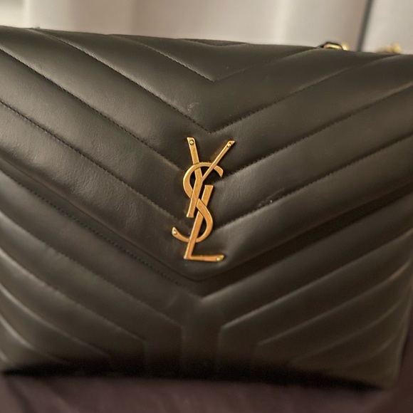 Medium Loulou Quilted Leather Shoulder Bag - Picture 4 of 12